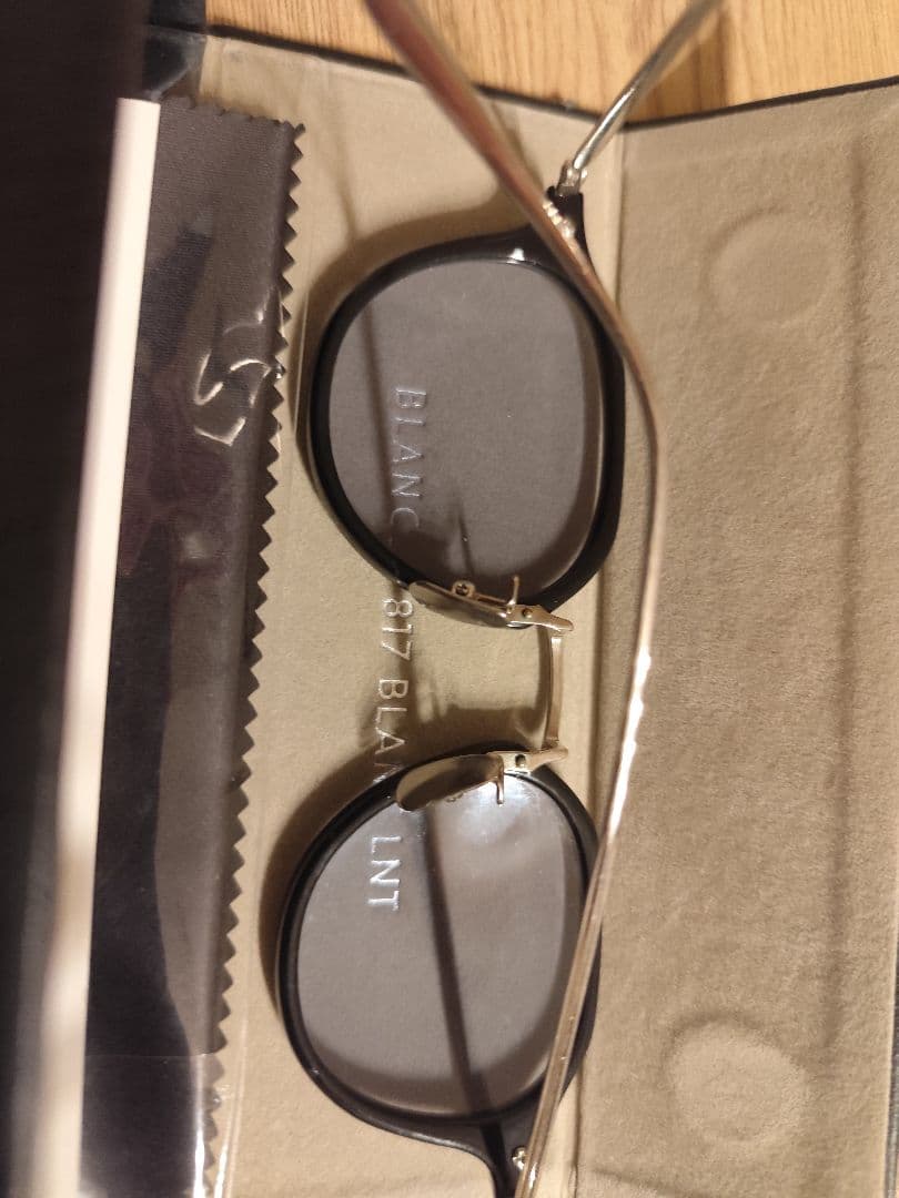 定価39600〈BLANC.. （ブラン）〉サングラス