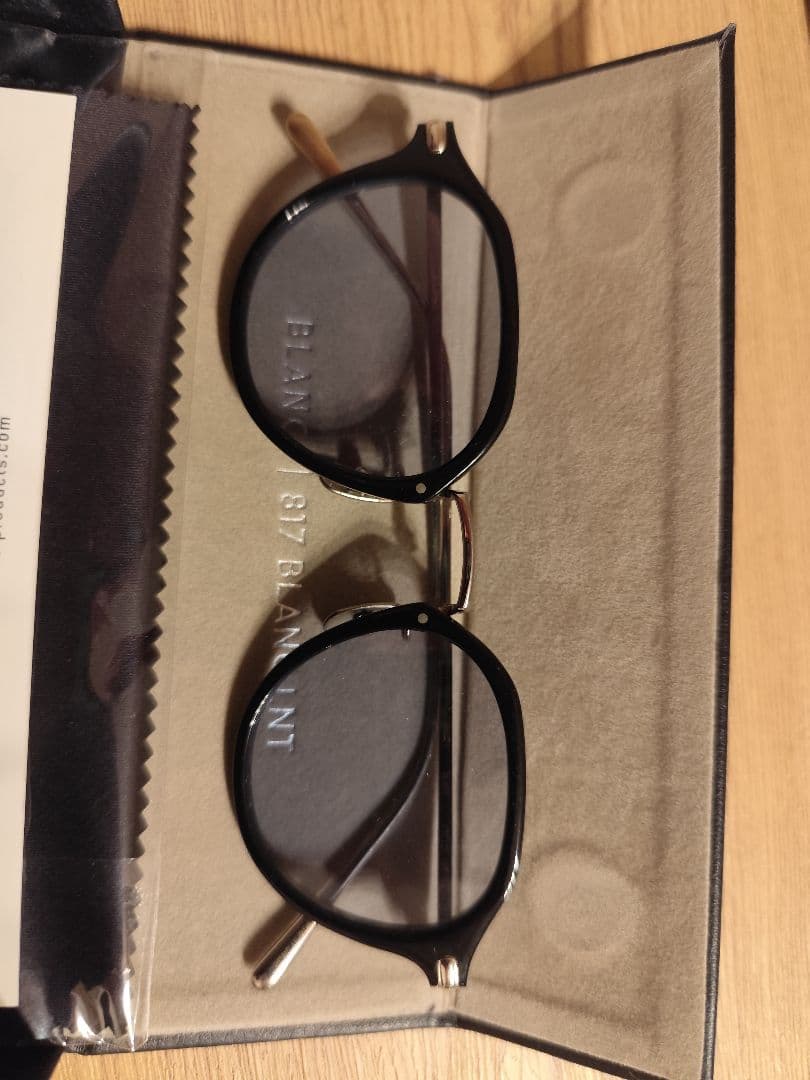 定価39600〈BLANC.. （ブラン）〉サングラス