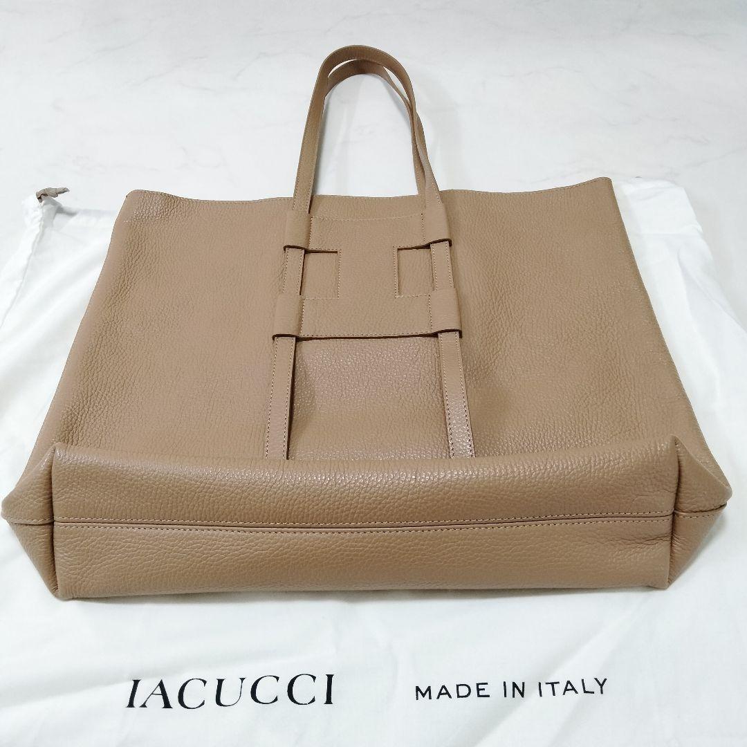 ま*ん様 美品　IACUCCI/イアクッチ BREZZA ブレッツァ　レザートー