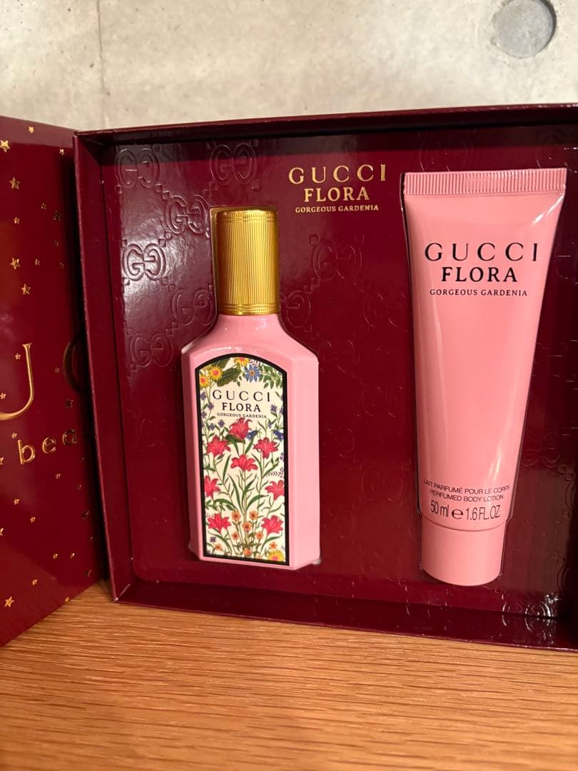フローラ ゴージャス ガーデニア オードパルファム ギフトセット