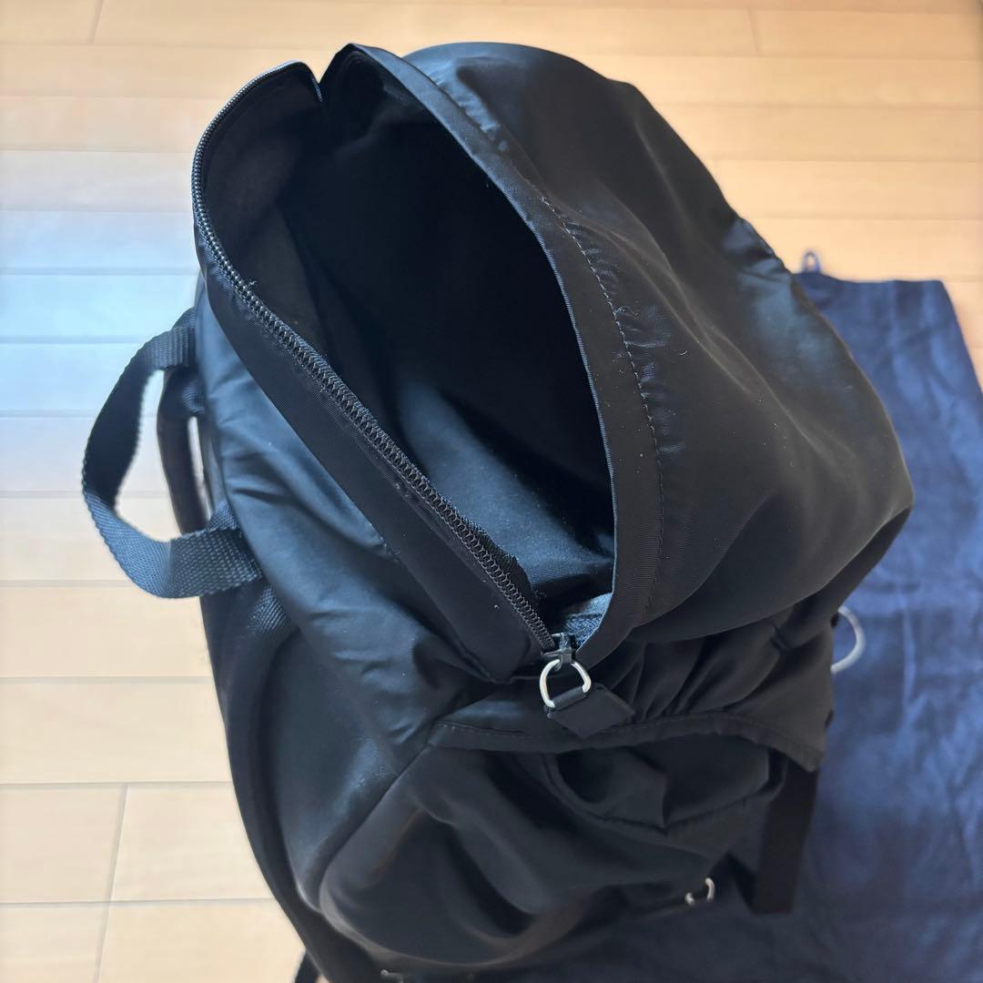 プラダ V136 バックパック リュック バッグ ブラック メンズ トラベル