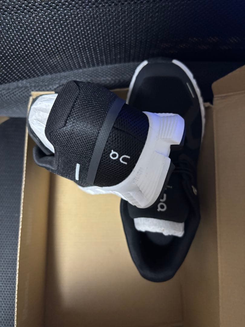 On Cloud 5 ブラック スニーカー　25cm