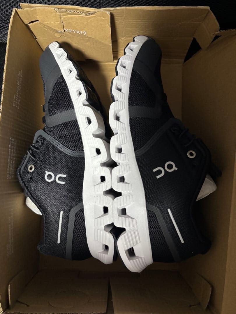 On Cloud 5 ブラック スニーカー　25cm