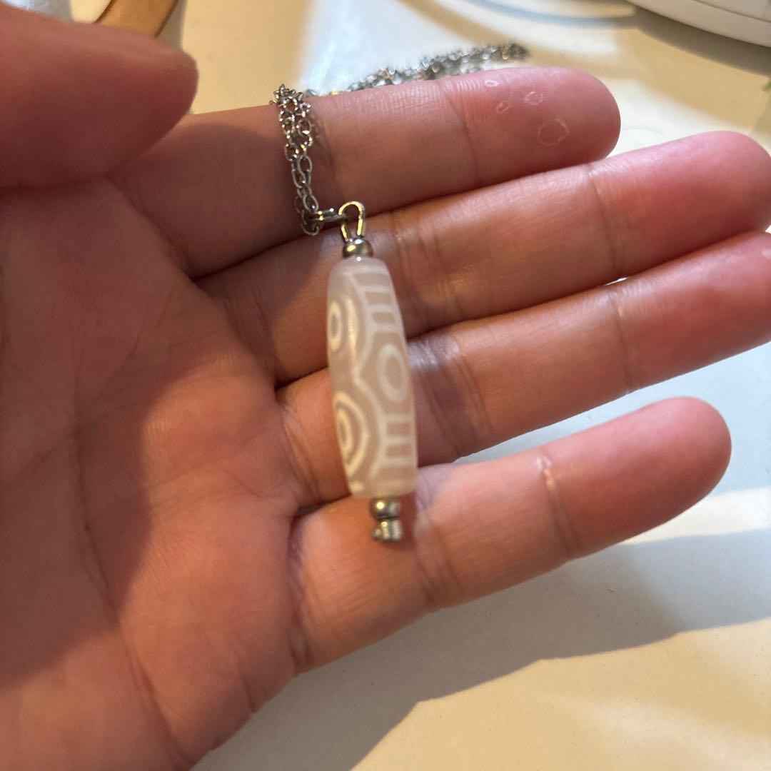 一つは持ちたい天珠！白龍眼天珠さま！綺麗！