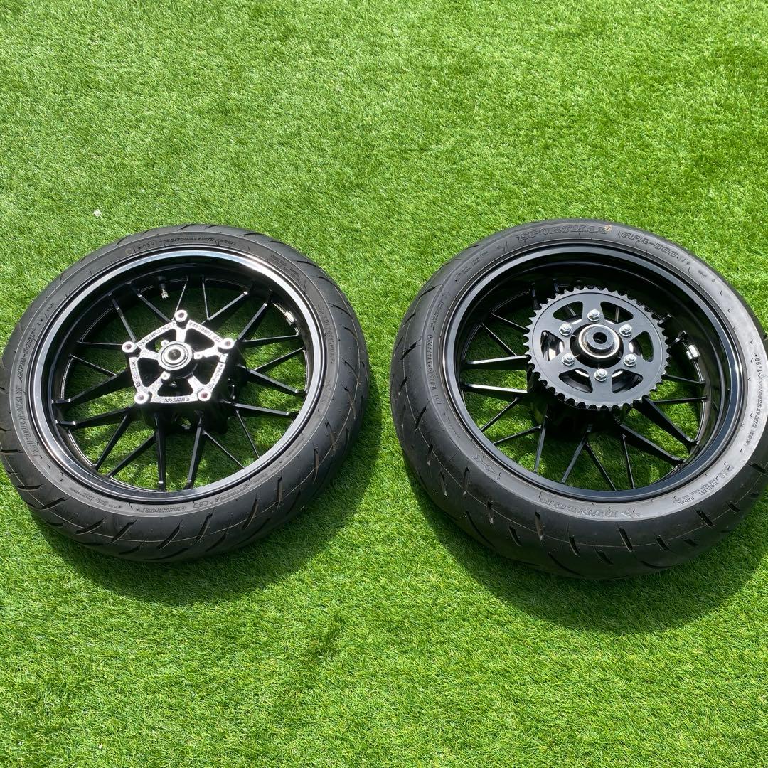 みーちゃんパパさま専用　Z900RS 純正タイヤホイール　ブラック　前後セット