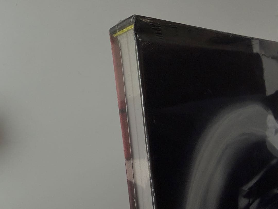 アート・デザイン・音楽 UNMASKED Elizabea Porodina