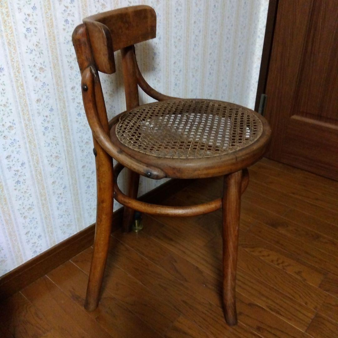 秋田木工製　古い椅子　　ヴィンテージ　曲木　古家具