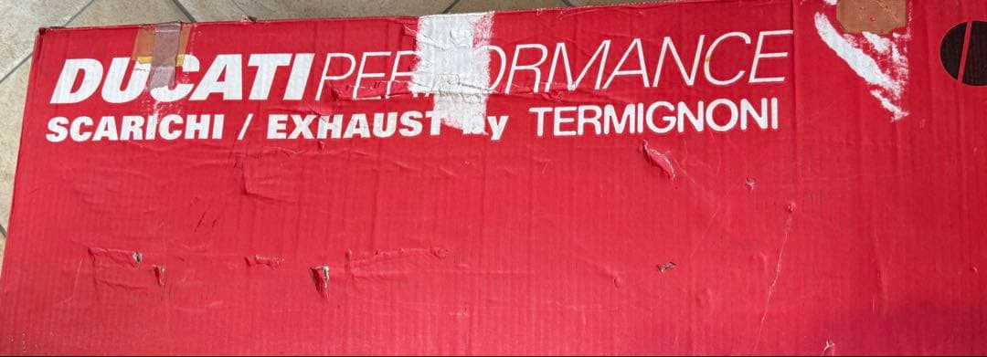 DUCATI GT1000 テルミニョール　マフラー