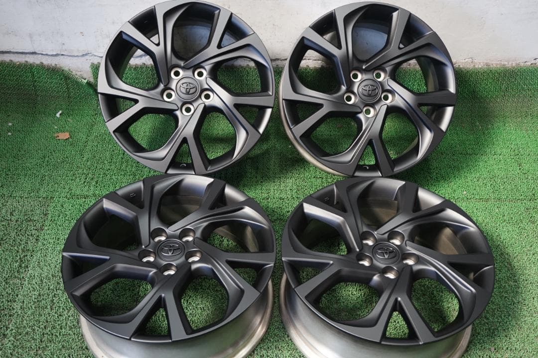 C-HR　純正　カスタムブラックエディション　エスティマ　プリウス　スタッドレス