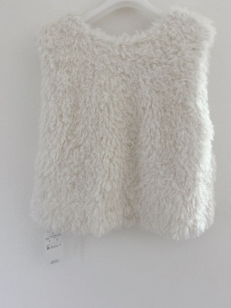 新品　TOMORROWLAND / Ballseyプードルファー Vネックベスト