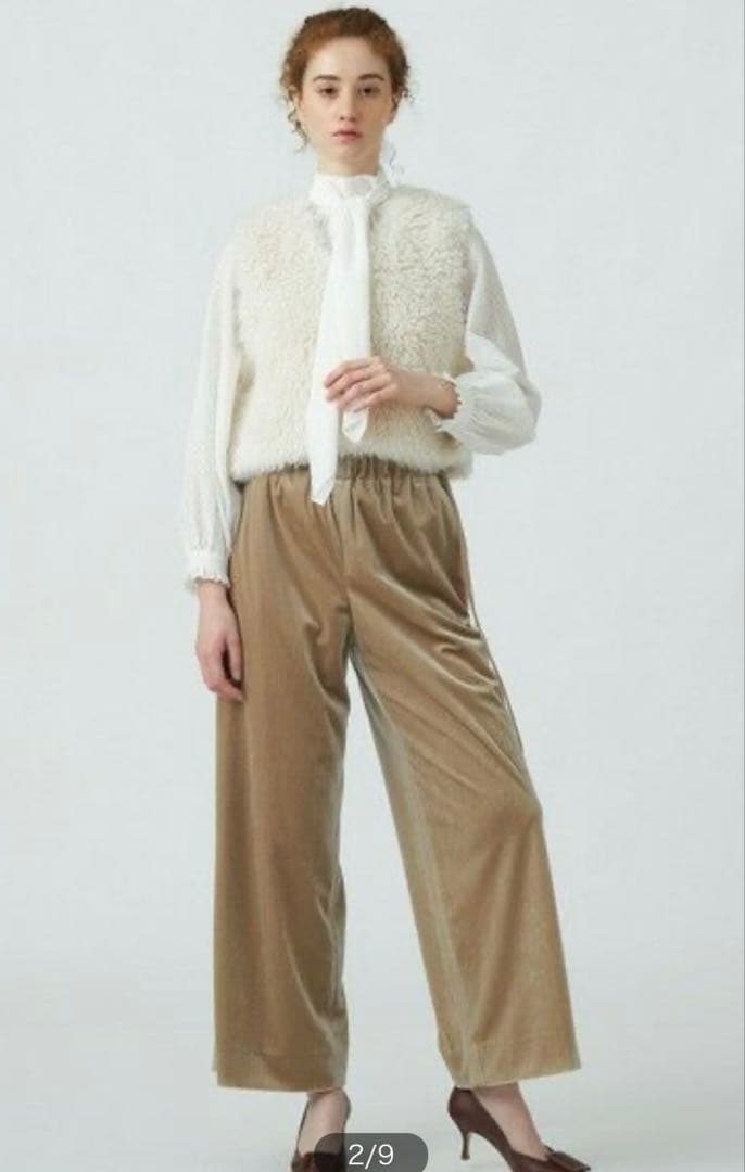 新品　TOMORROWLAND / Ballseyプードルファー Vネックベスト