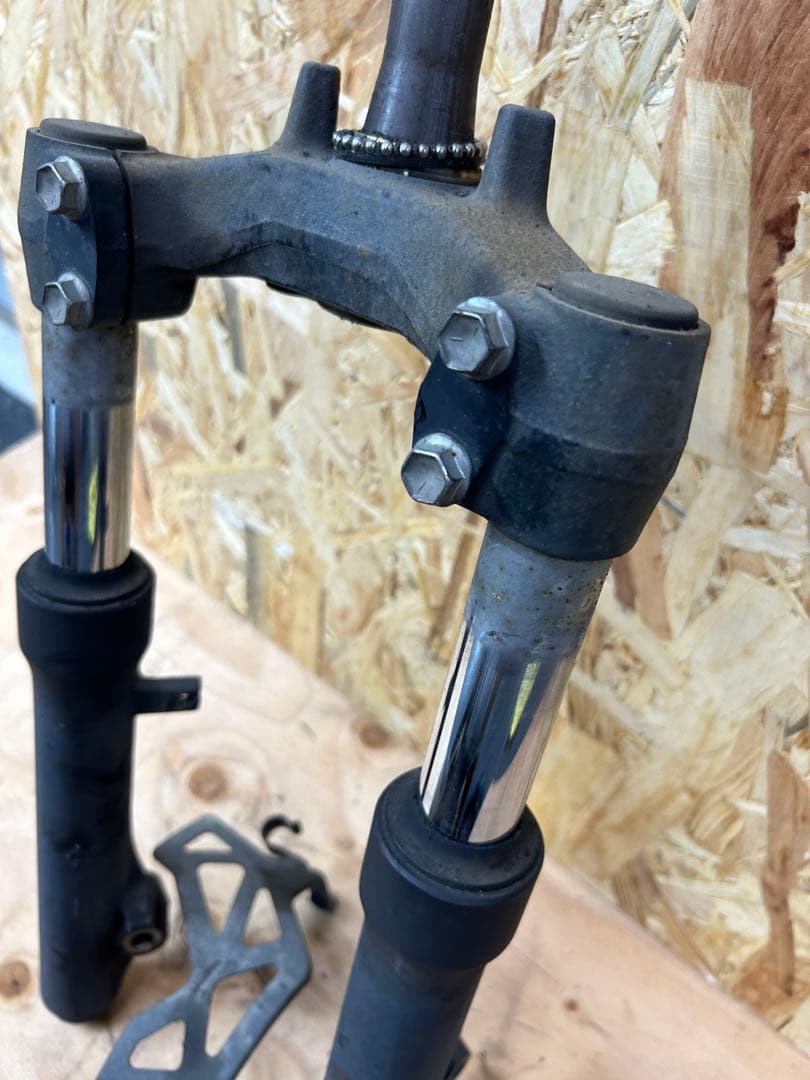 フロントホーク　サス　アドレスV125G K6 CF46A-5011※※