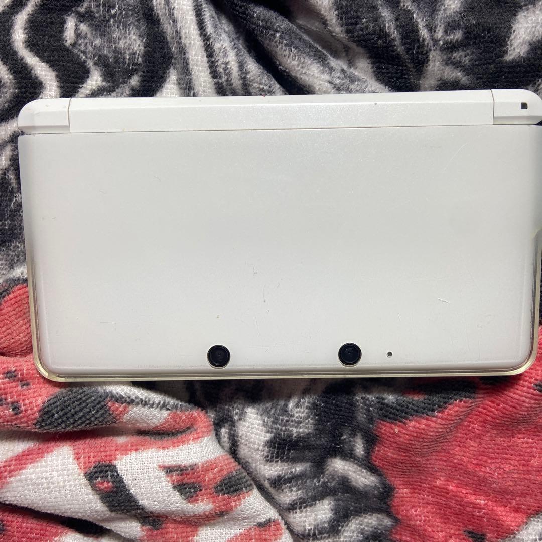 ニンテンドー3DS 白