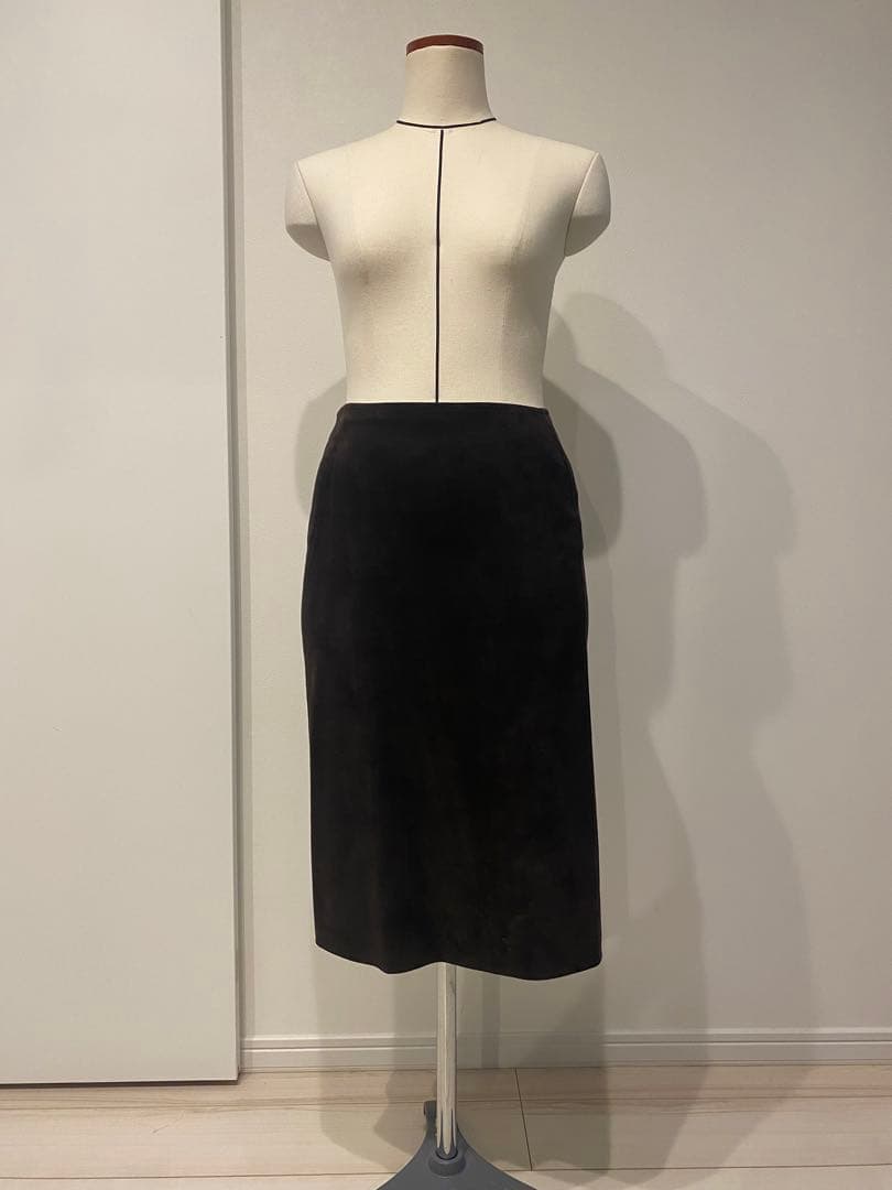 エルメス　スエード　タイトスカート（ミディアム丈）