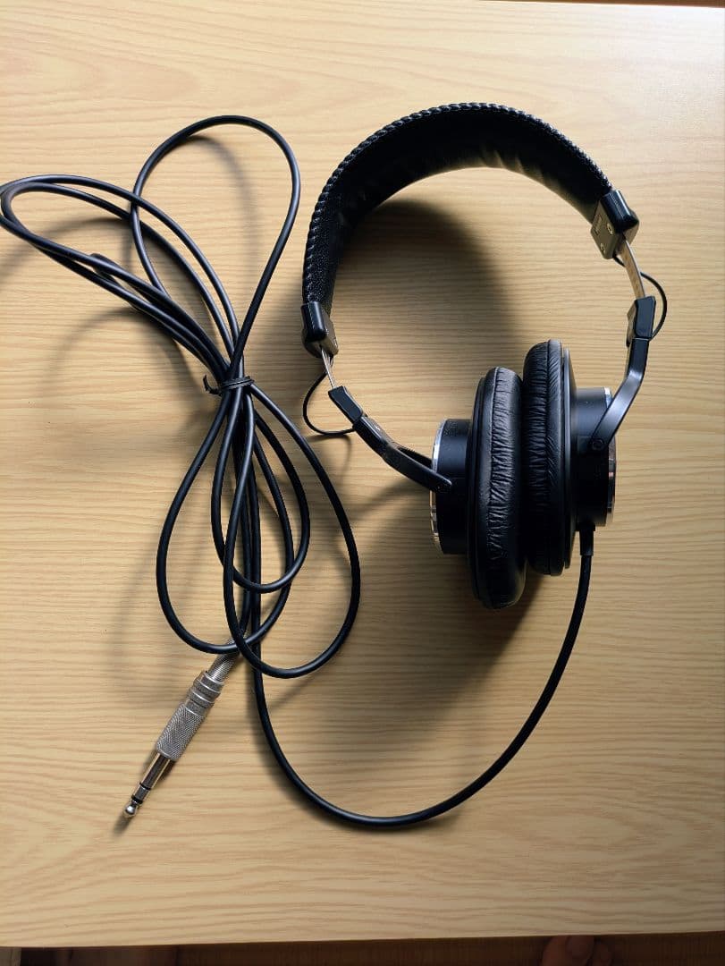 SONY ソニー 密閉型スタジオモニターヘッドホン MDR-CD900ST