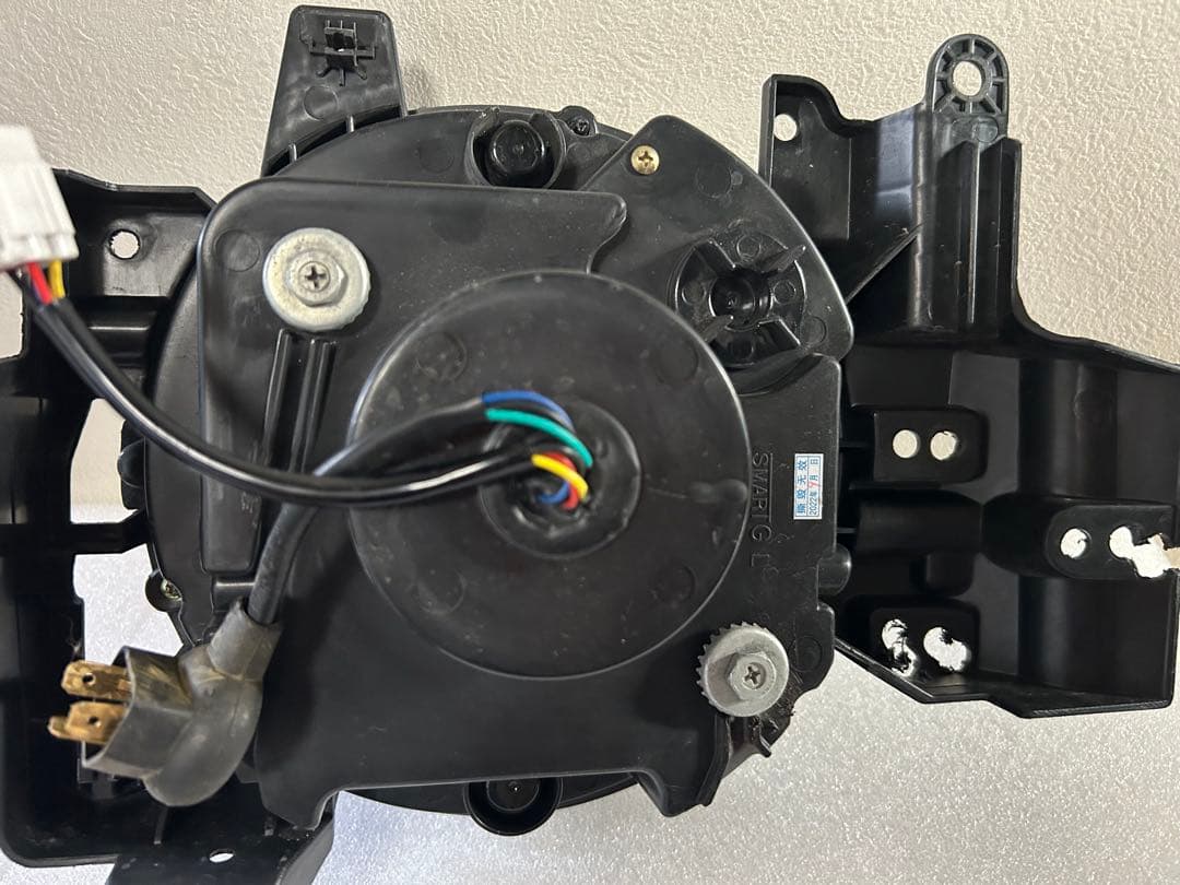 【ジャンク品】FJクルーザー ヘッドライト