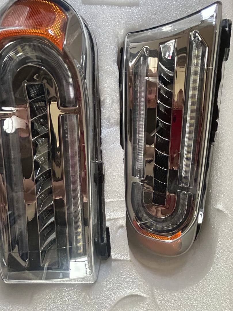 【ジャンク品】FJクルーザー ヘッドライト