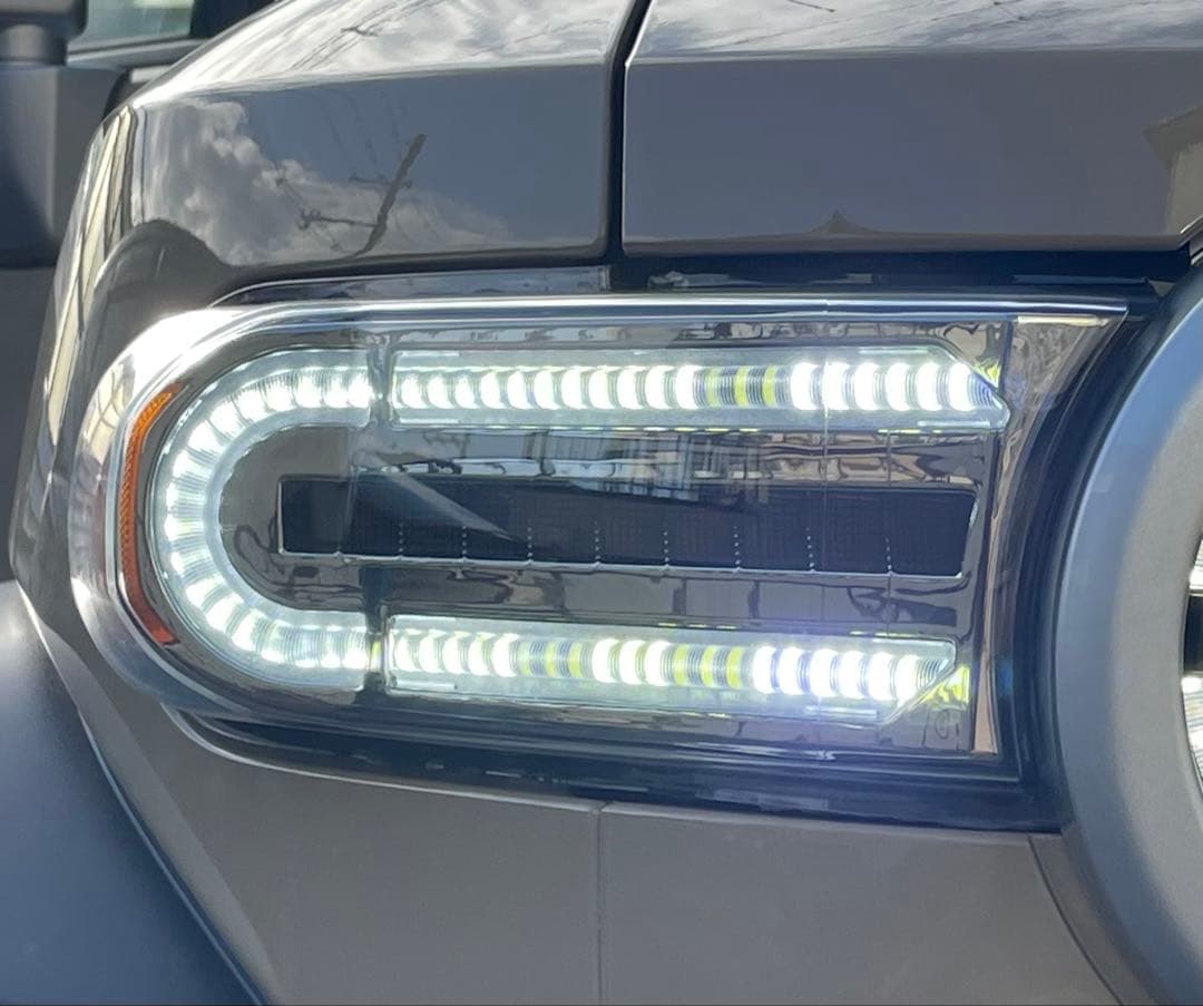 【ジャンク品】FJクルーザー ヘッドライト