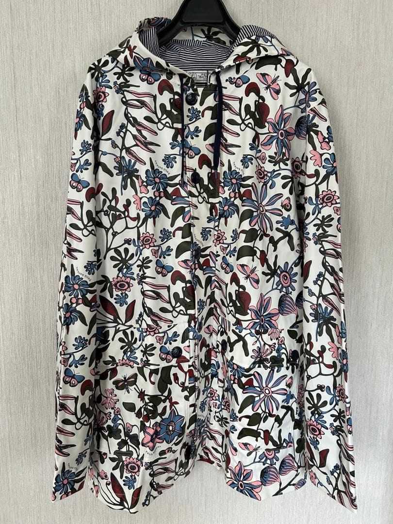 PETIT BATEAU ヨットパーカーフード付　花柄プリント