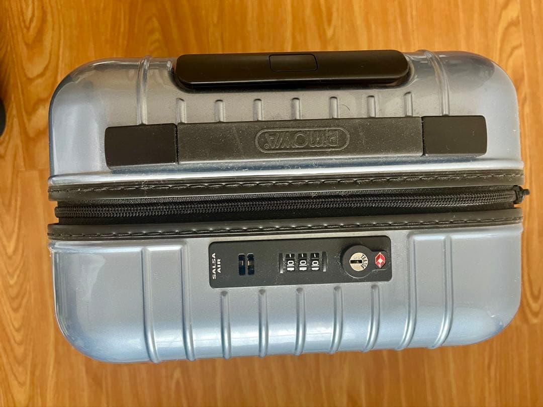RIMOWAリモワ サルサ エアー 22リットル 4輪　機内持ち込み　美品