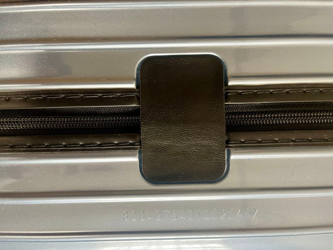 RIMOWAリモワ サルサ エアー 22リットル 4輪　機内持ち込み　美品