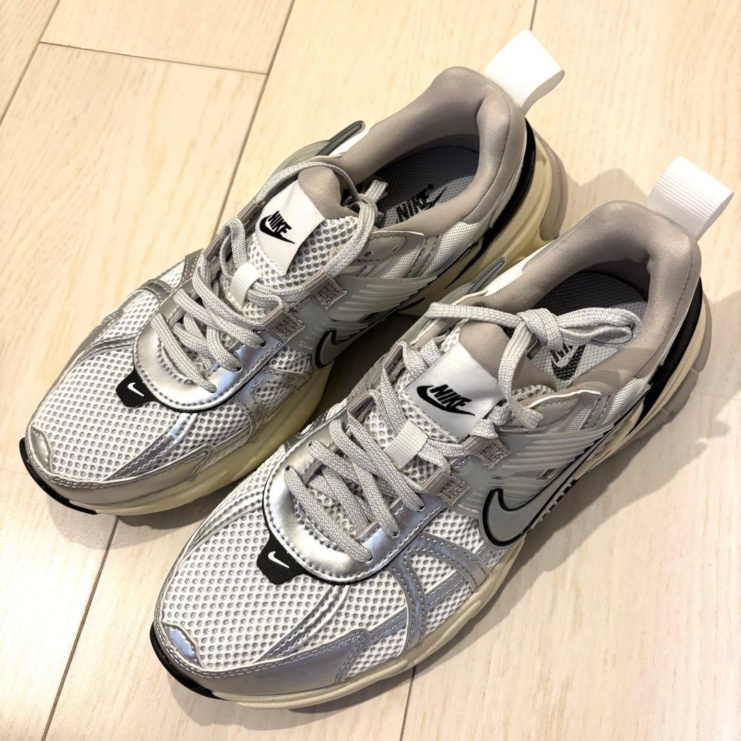 NIKE/ナイキ V2Kラン FD0736-100