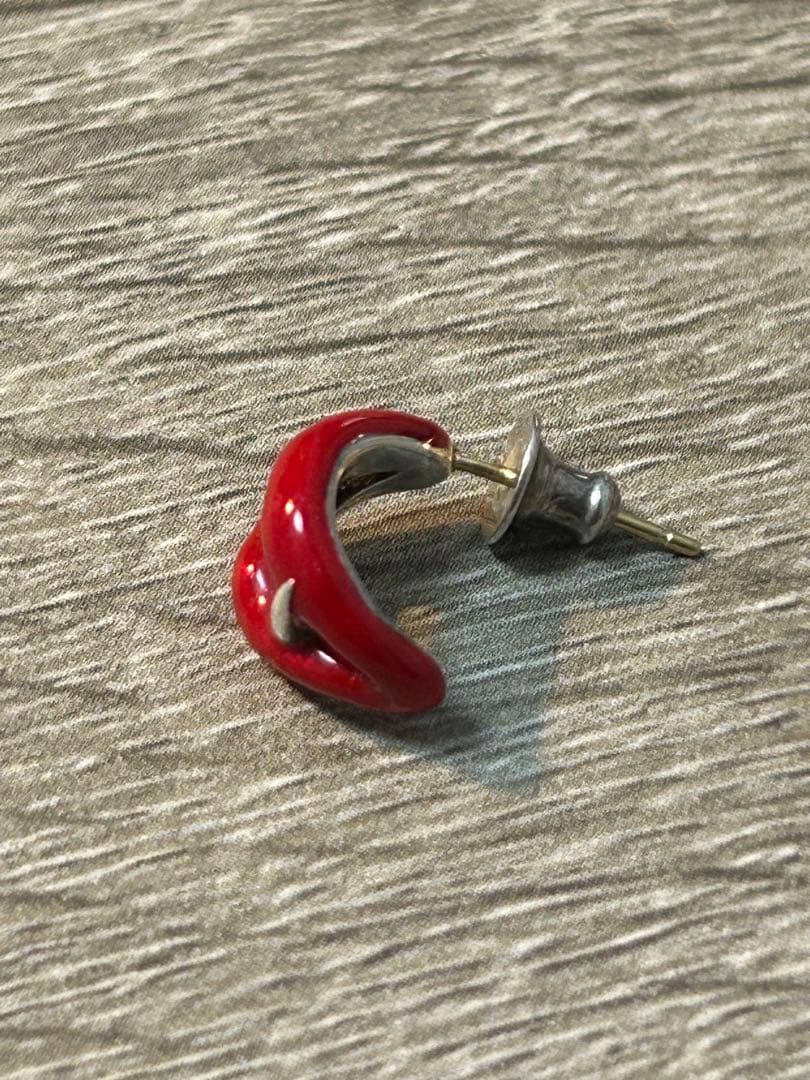 Yohji Yamamoto片耳ピアス　レッド　ヒップホップ　モード