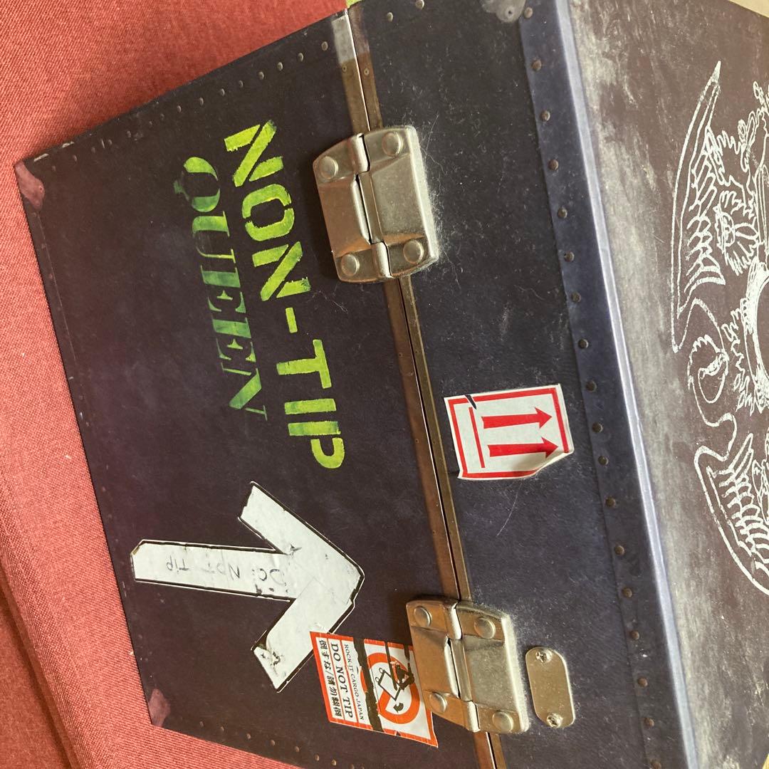 QUEEN Live At Wembley Stadium』25周年ボックス