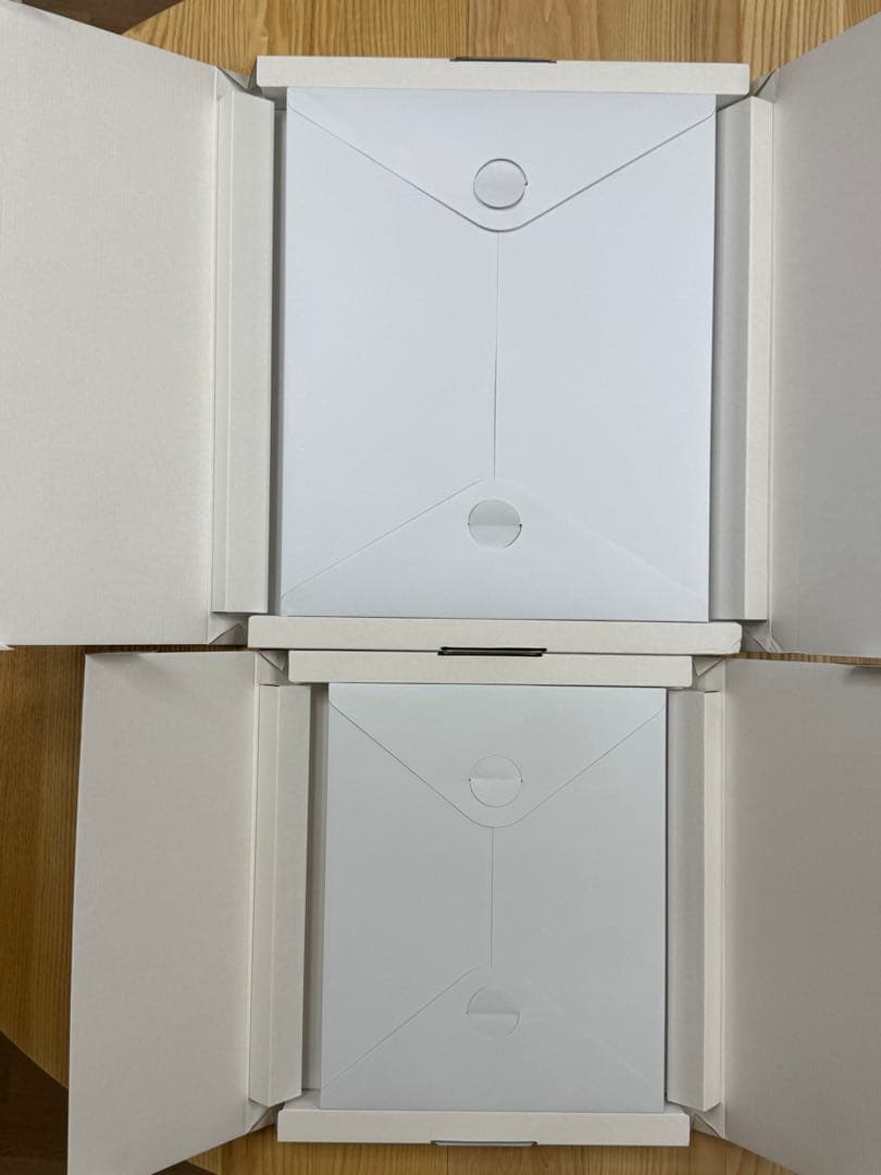 た*み様 大小2冊 写真集 Designed by Apple in Calif