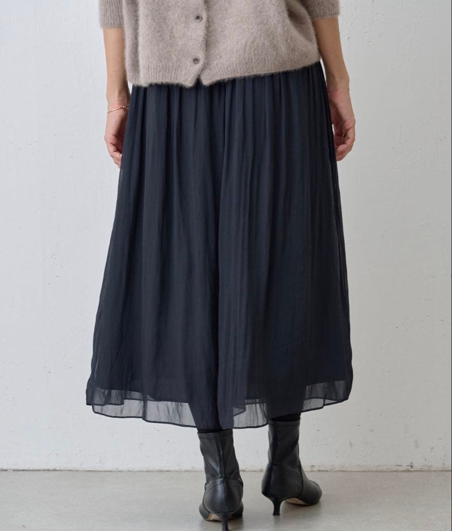 【24SS美品】BEARDSLEY シワシフォンギャザーパンツ　黒　サイズ2