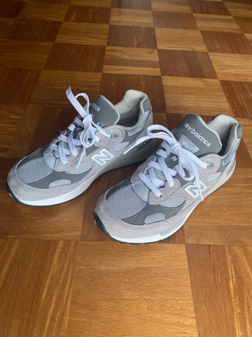 New Balance U992GY グレー スニーカー