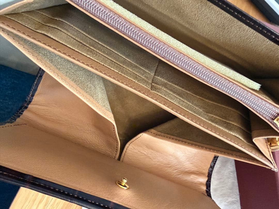 アタオ　ギャルソンタイプ　長財布