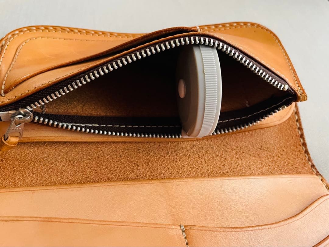 BIGHAND ベロ付きロングウォレット