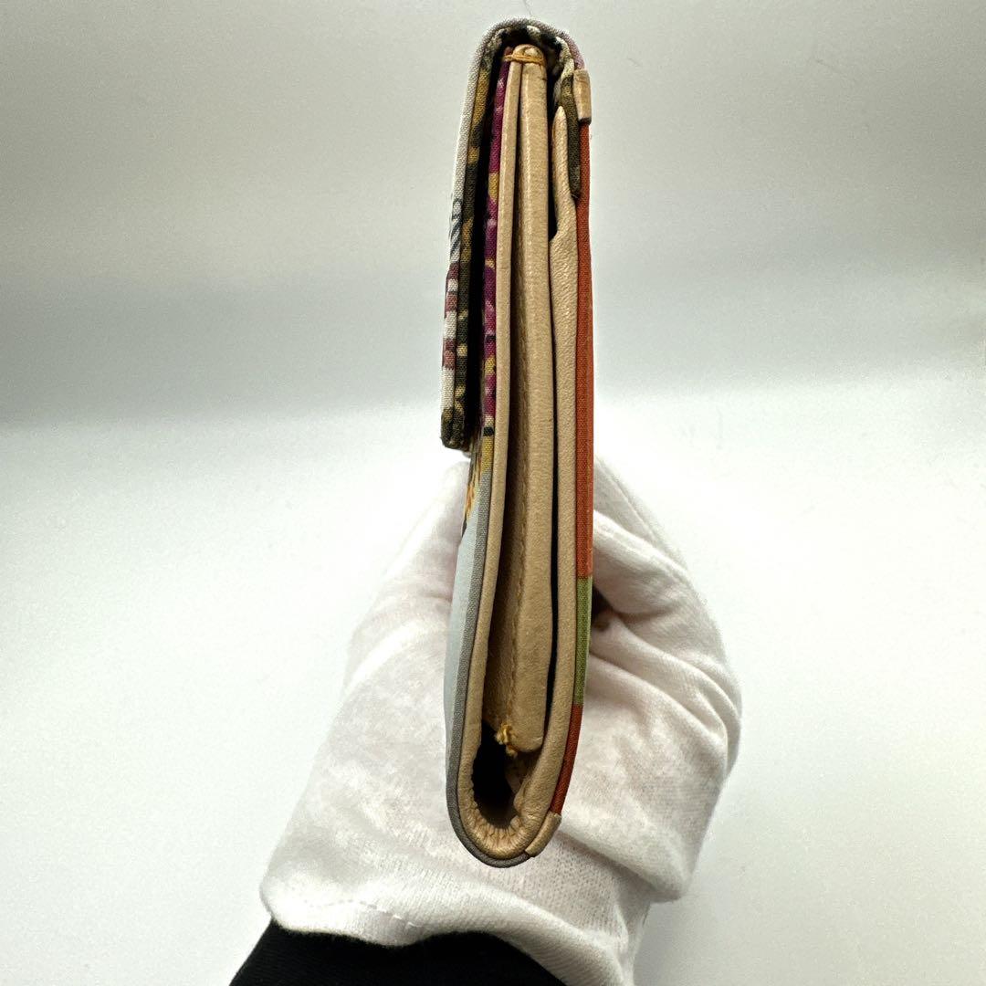 希少・激レア サルヴァトーレ フェラガモ アニマル 花柄スカーフプリント 長財布