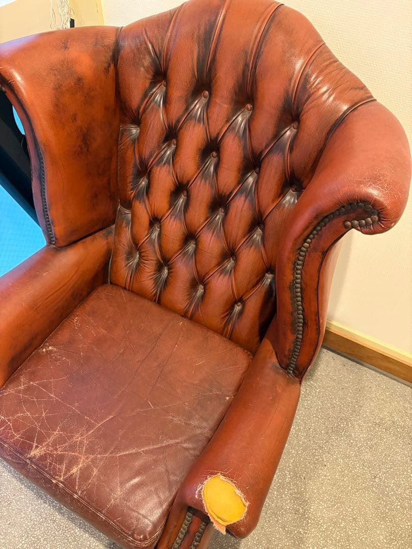 【UK】本革 アンティークチェスターフィールド