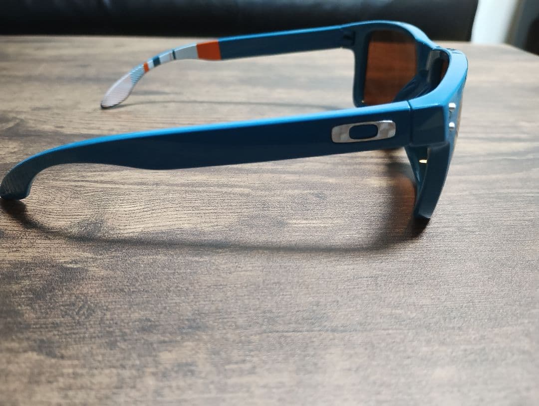 OAKLEY HOLBROOK 偏光レンズ ホルブルック