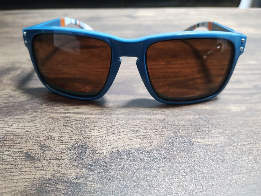 OAKLEY HOLBROOK 偏光レンズ ホルブルック