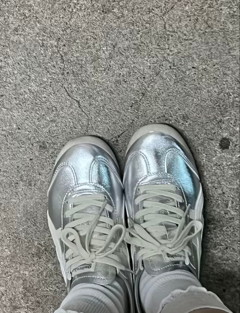 オニツカタイガー　スニーカー　メキシコ66 シルバー　23.5cm