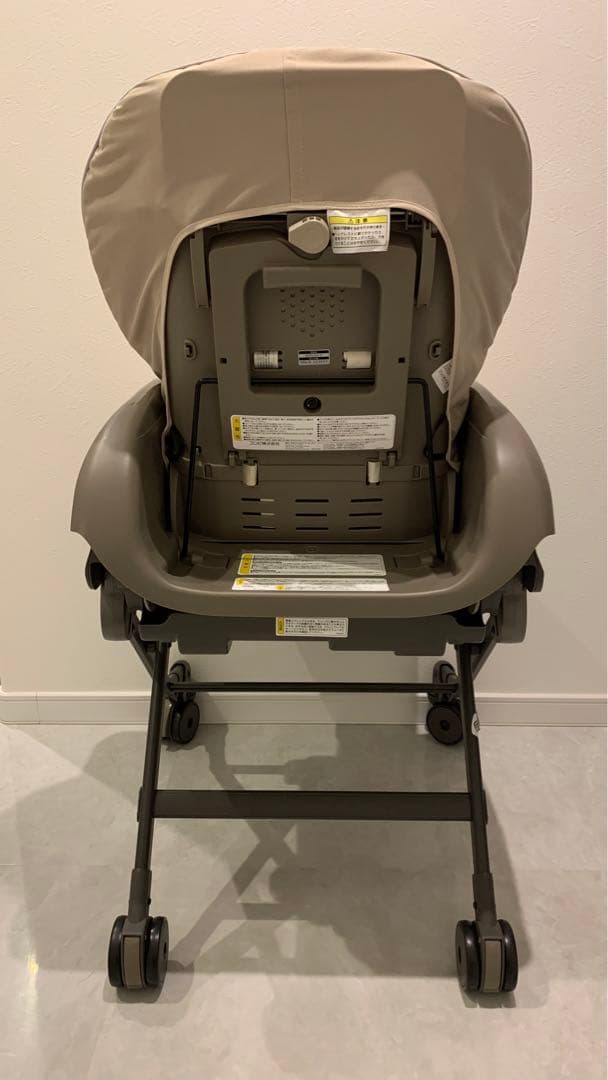 Combi ネムリラ tete a tete 電動スウィングチェア