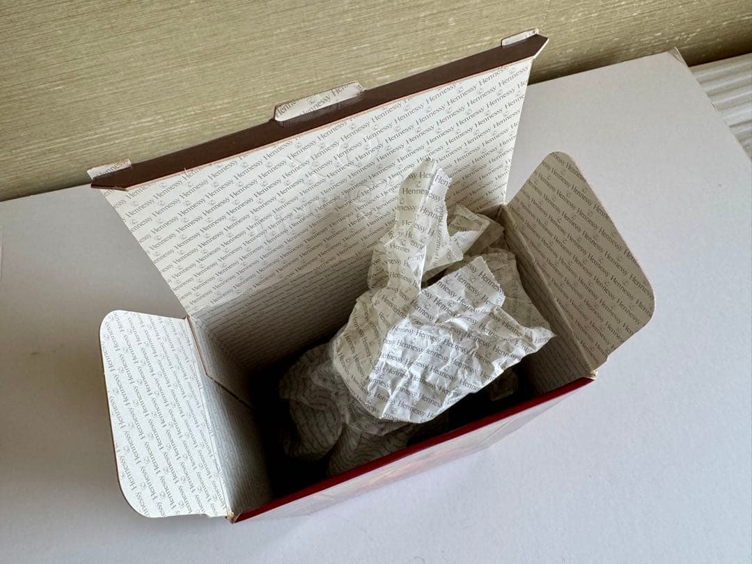 Hennessy XO コニャック 金キャップ箱入り 700ml