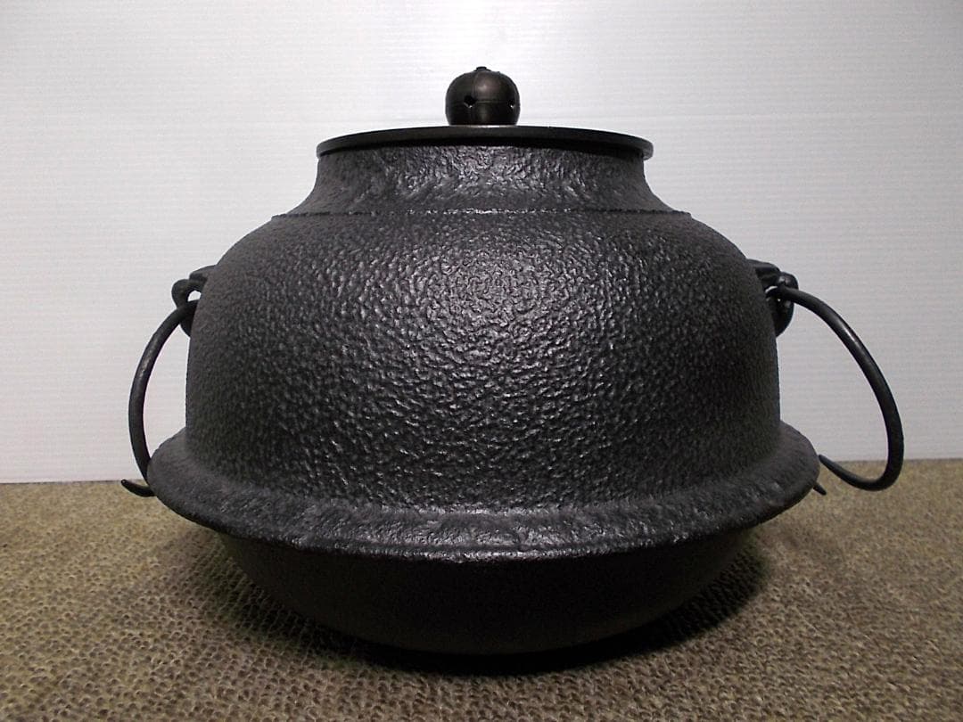 茶道具 薩摩焼枇杷色 風炉釜セット 未使用五徳 あじろ鉄 釜環 敷板 真鍮製火箸