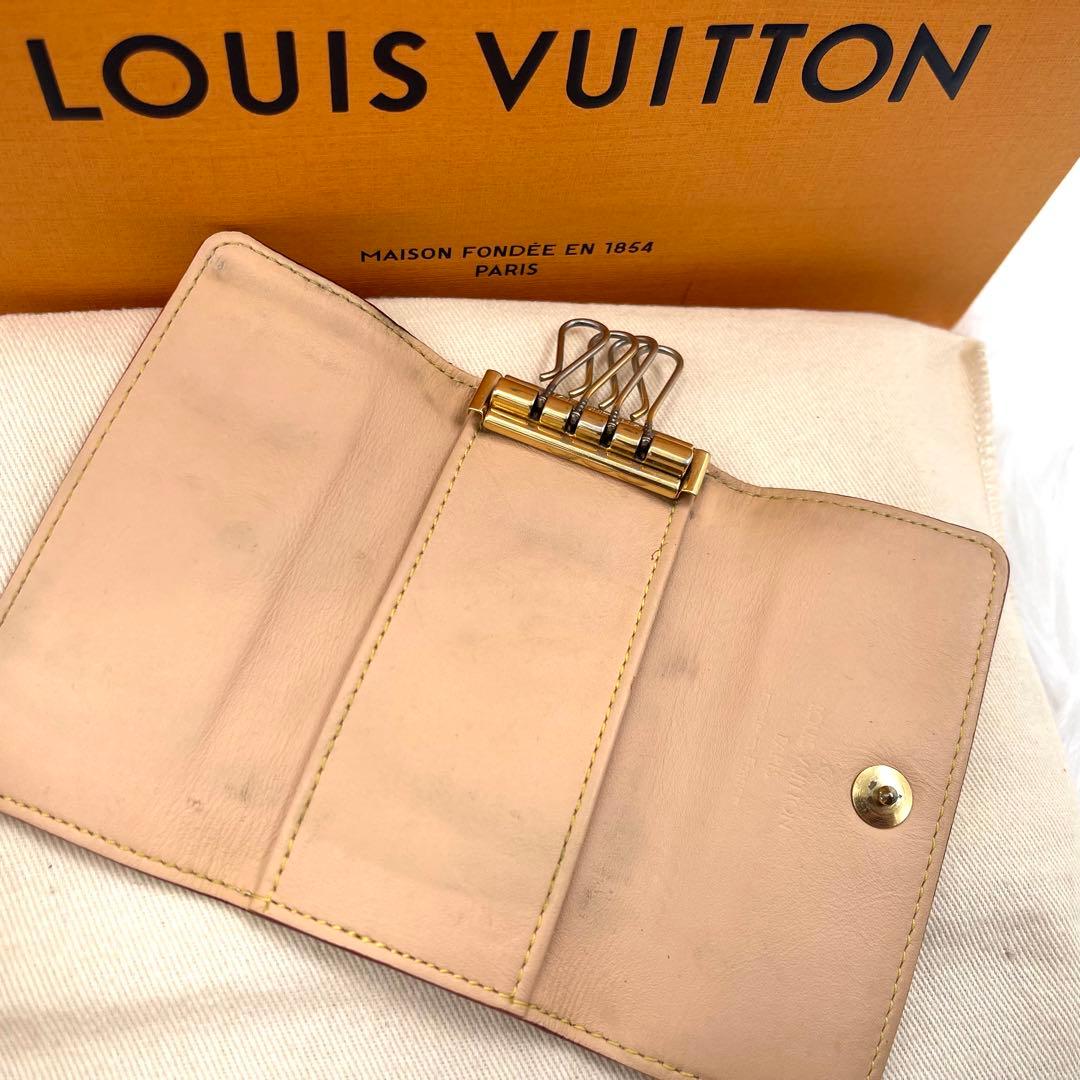 <良品>ルイヴィトン 　モノグラム　マルチカラー　キーケース　　4連 　810