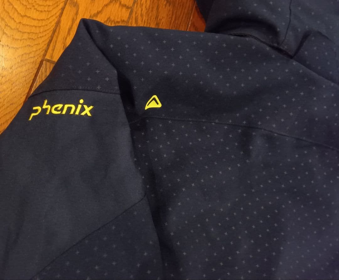 フェニックス　ジュニア　スキーウェア上下　　150(135-155cm対応)