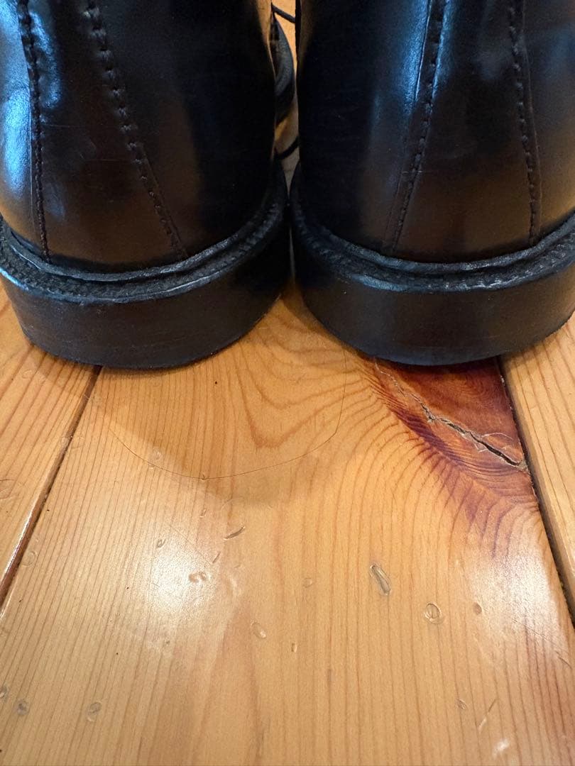 オールデン チャッカーブーツ(シューズツリー付き)