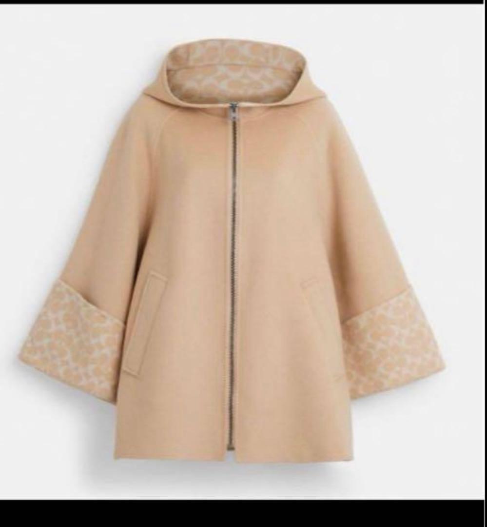 RYO様　新品未使用⭐︎コーチ　ベージュ フード付き ポンチョ