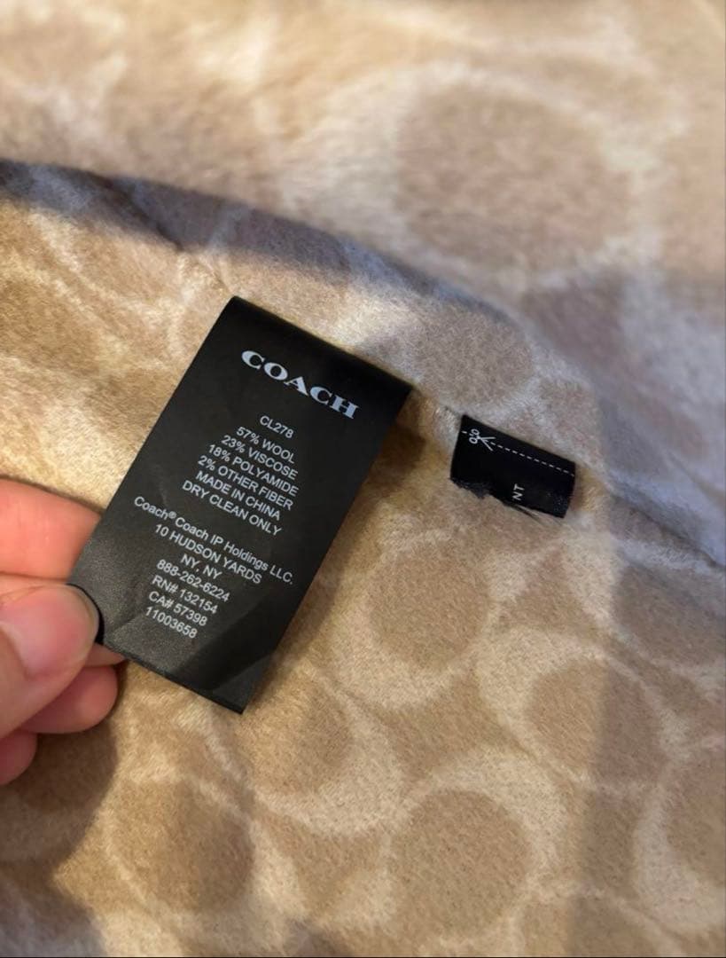 RYO様　新品未使用⭐︎コーチ　ベージュ フード付き ポンチョ