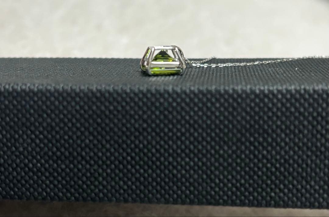 ペリドット　1ct pt950 pt850 プラチナ　ネックレス　40cm