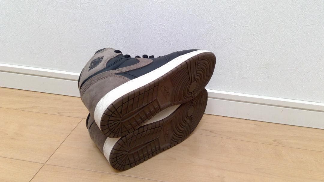 専用ナイキ AIR JORDAN 1 RETRO　エアジョーダン１　レトロ　ハイ