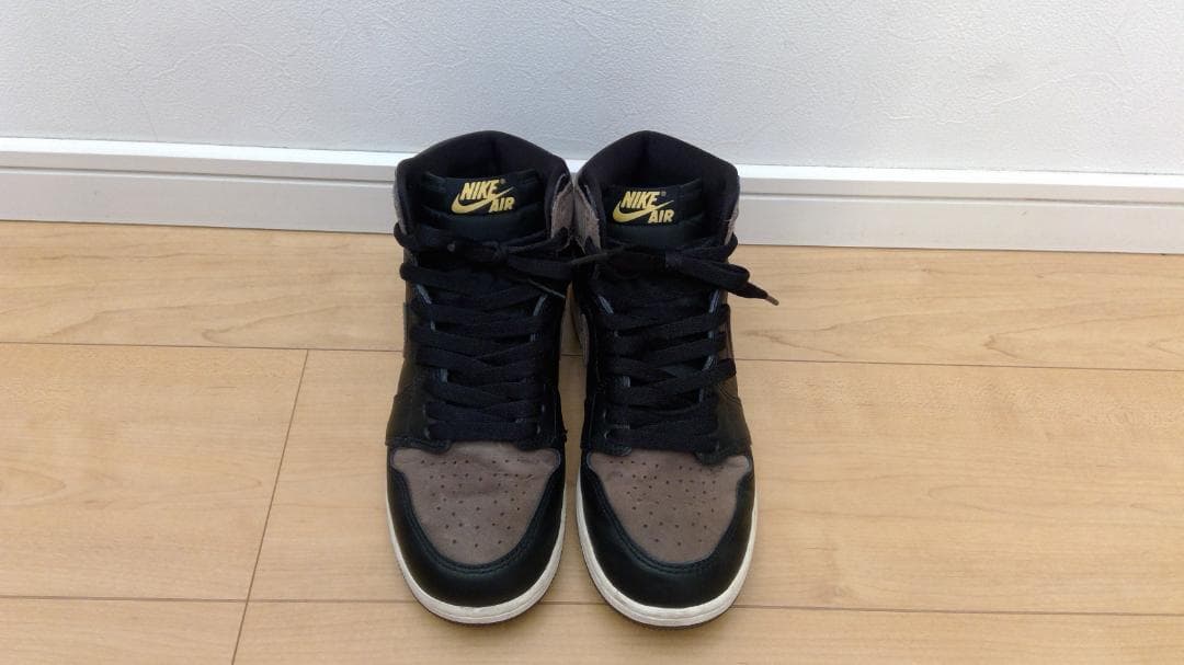 専用ナイキ AIR JORDAN 1 RETRO　エアジョーダン１　レトロ　ハイ