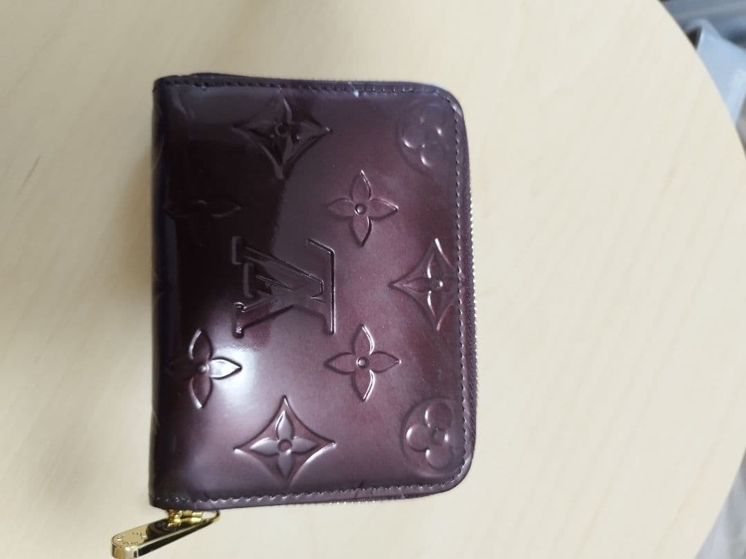 Louis Vuitton小銭入れと ブラウンボックス